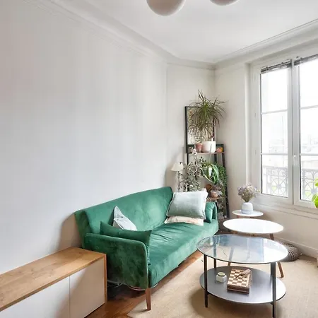 Cozy For 3 People In 18 * Paris